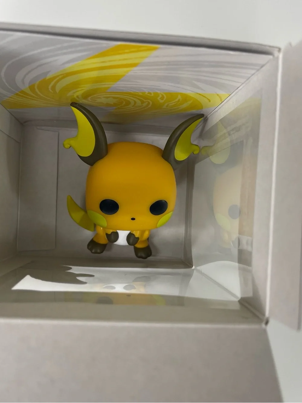 Funko Pop! Vinyl Figure: Pokemon Raichu #645 *Missing Interior Plastic Protector